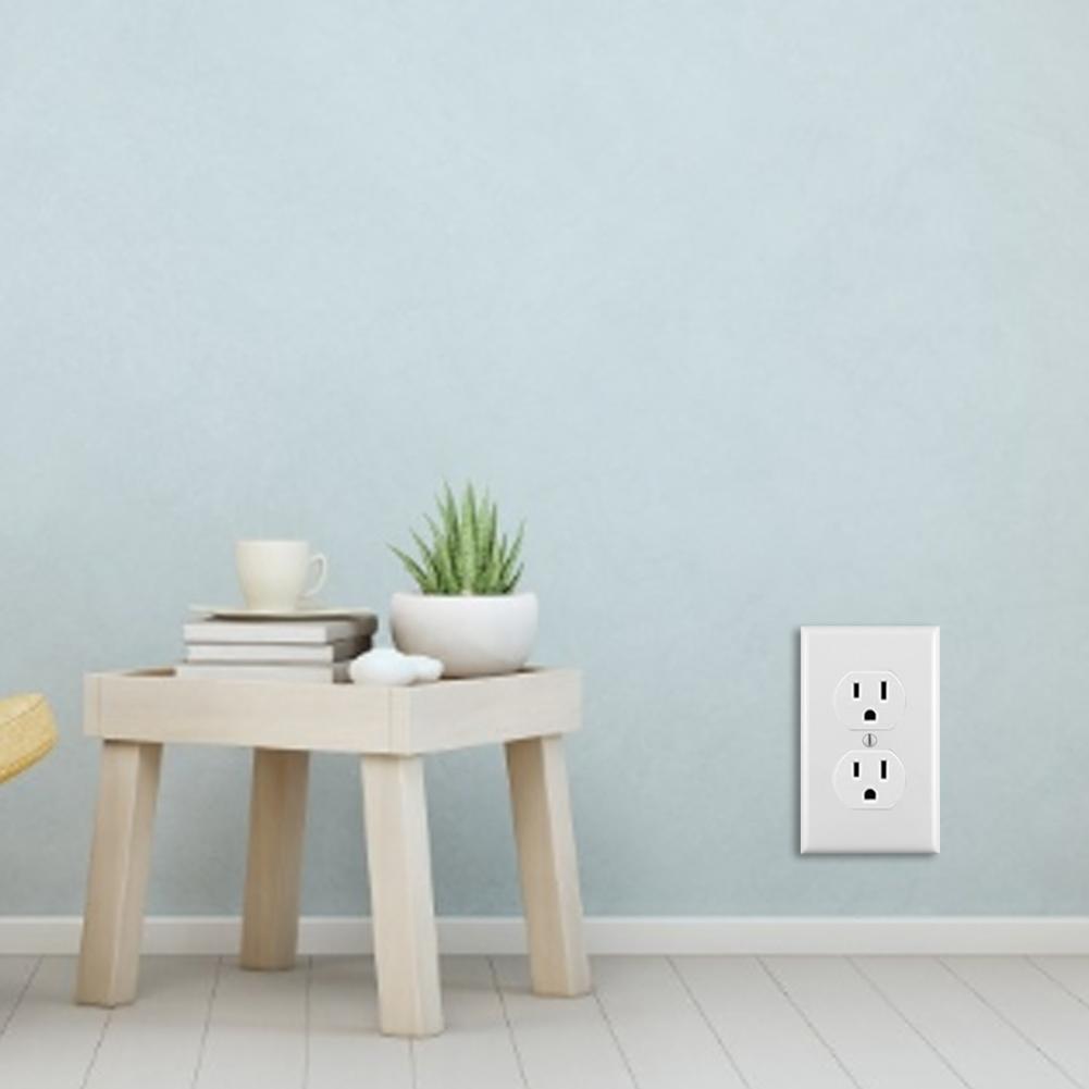 Small Socket Cover Convenient Wide Using US Standard Hard Wall Plate Socket Cover