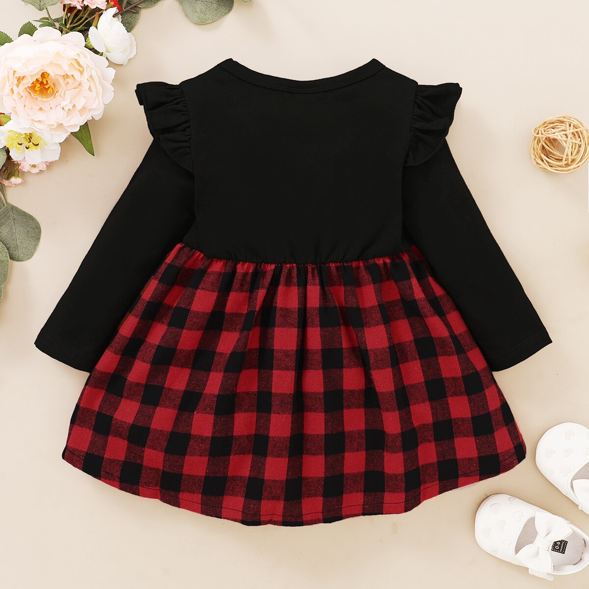 Vestido de manga larga de invierno para bebé y niña, vestido a cuadros verde y rojo con Top negro, trajes de cumpleaños para niña pequeña, 12 meses
