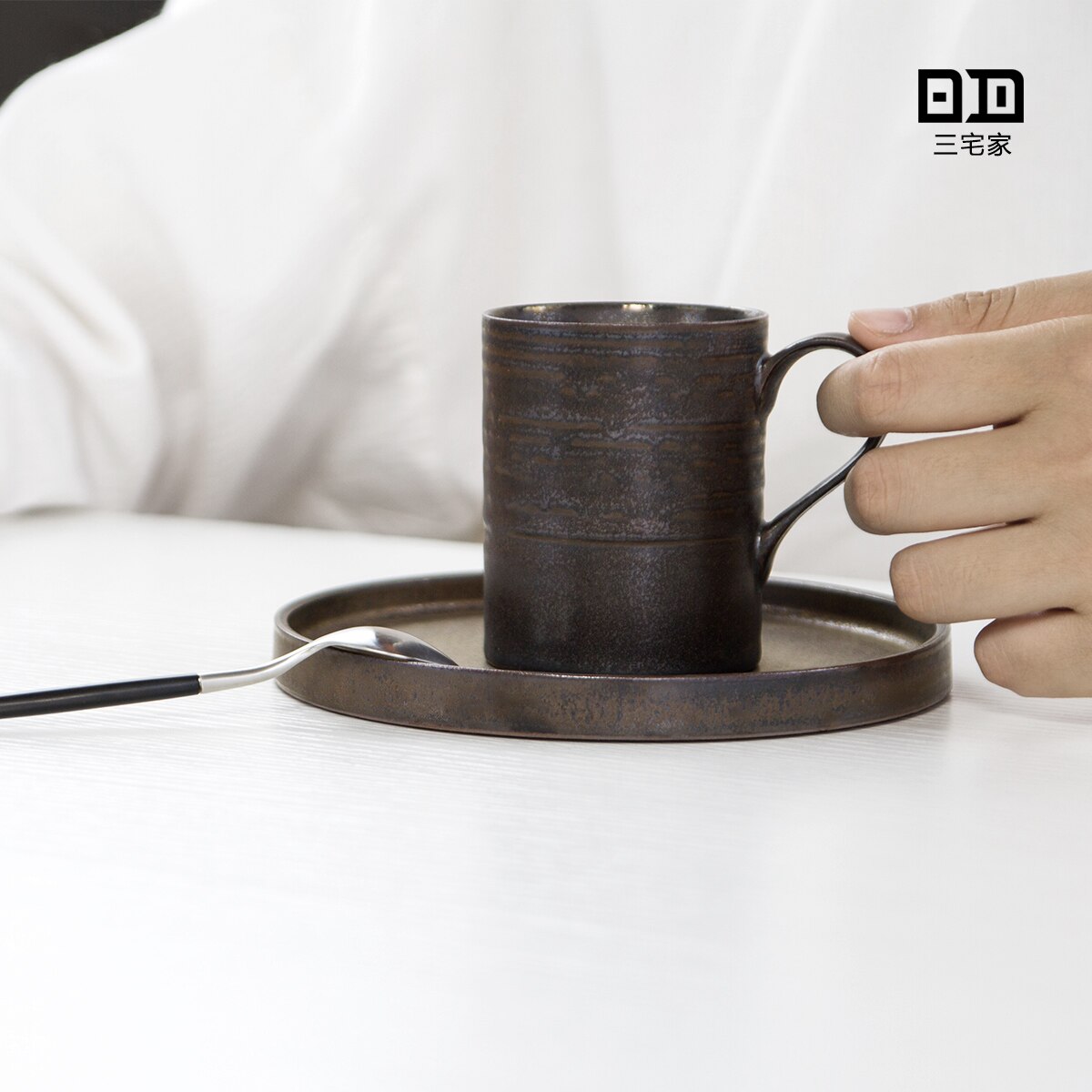 Giapponese semplice metallo smalto piatto di ceramica tazza di caffè cappuccino mocha tazza di ceramica del progettista fatto a mano tazza di tè tazza da tè