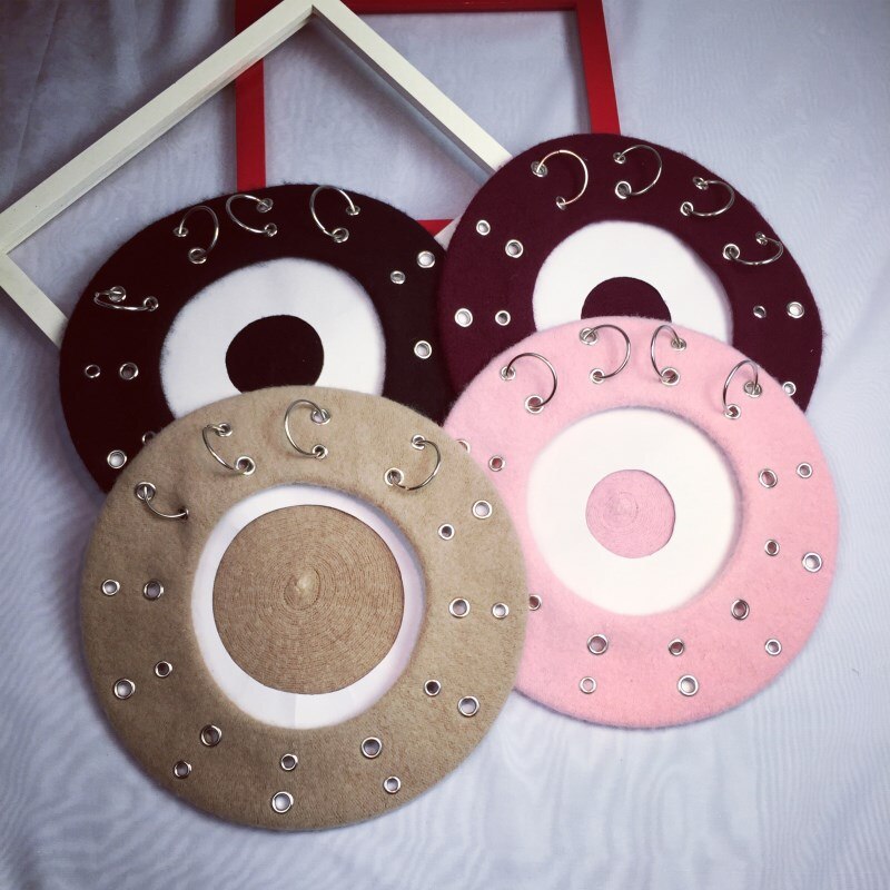 Novo inverno harajuku boinas feminino gilr punk rock estilo ferro anéis boina bonés de lã retro chapéus de lã preto pintor bonés moda