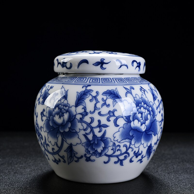Blue and White Porcelain Storage Jar Ceramic Round Flower Pattern Tea Box Multifunctional Ceramic Jar Food Container Classic Art