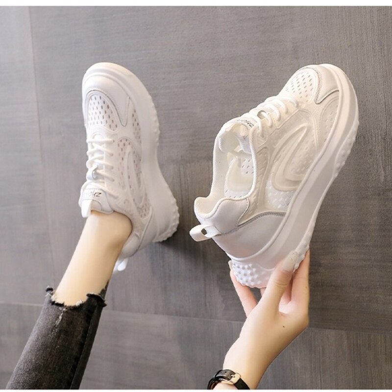 Zapatos blancos pequeños para mujer, zapatillas deportivas coreanas de malla transpirable para primavera y verano, zapatos planos de ocio coreanos, novedad de