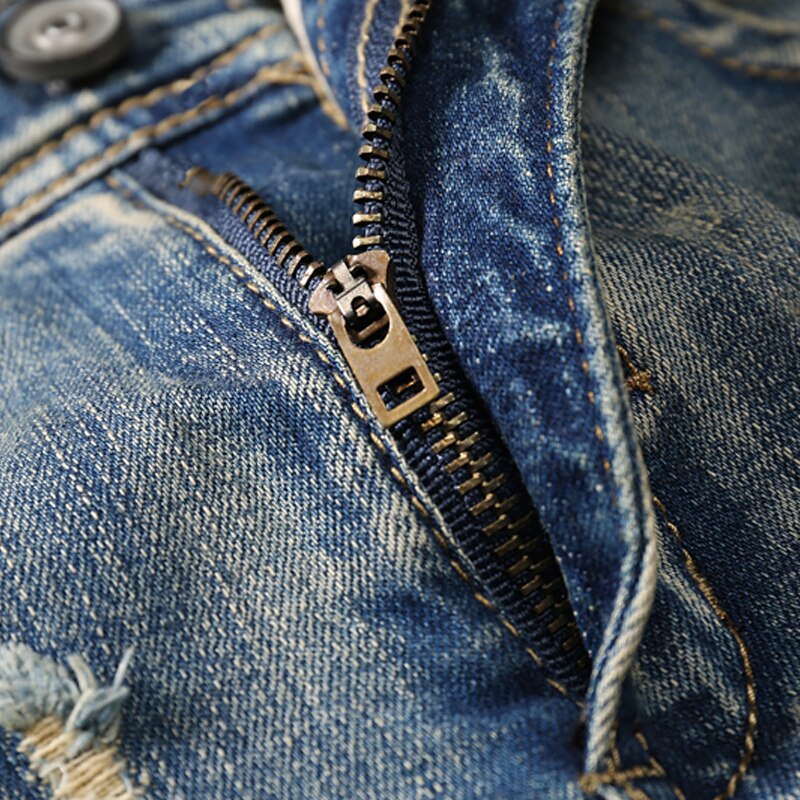 Pantalones cortos vaqueros desgastados rasgados con bordado para hombre, bermudas ahuecadas, vaqueros de mezclilla con agujeros Vintage para verano