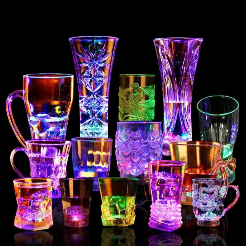 LED Luminous Cup Kids Toys Glow In The Dark Toys Party Wedding Decoration Liquid Induction Mug Wine Glass Beer Cup Toys