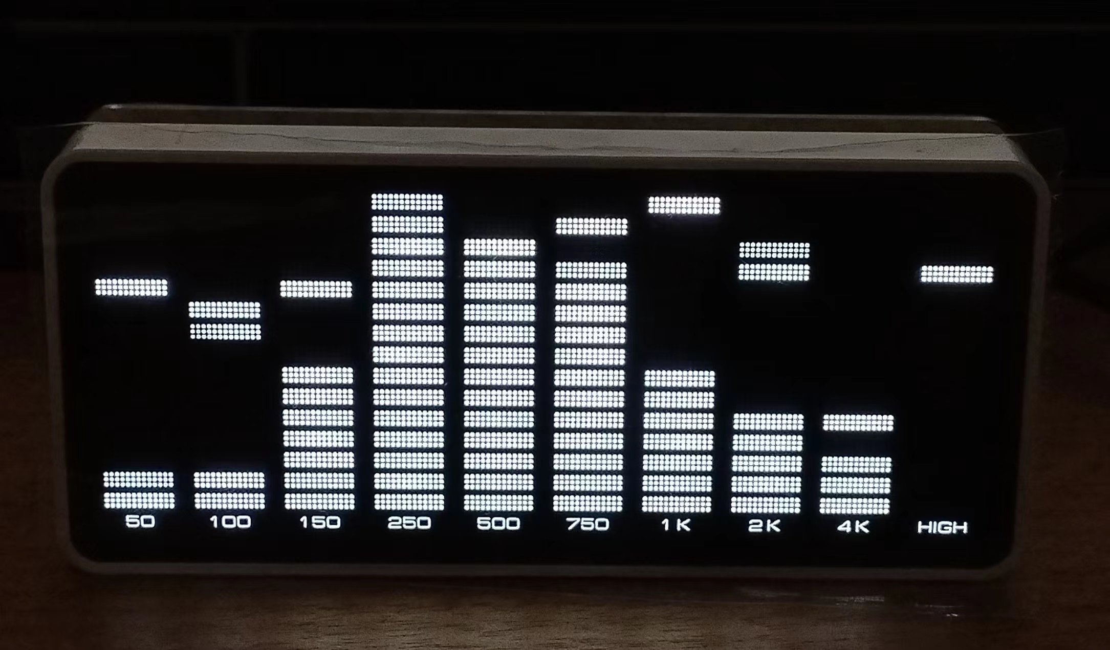 LINK1 AK1016 LED indicator Audio Music spectrum VU Meter Stereo Amplifier Board Adjustable light Speed Board