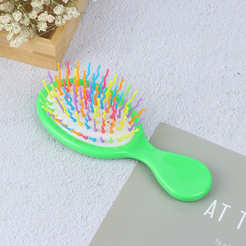 Baby Boys Girls Hair Comb Candy Color Plastic Hair Brush Child Portable Travel Anti-static Comfortable Head Massager Combs: Green