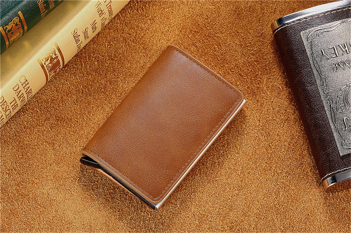 Zovyvol Business Credit Card Holder Men Women Metal RFID Vintage Aluminium Box Crazy Horse PU Leather Card Wallet Purses
