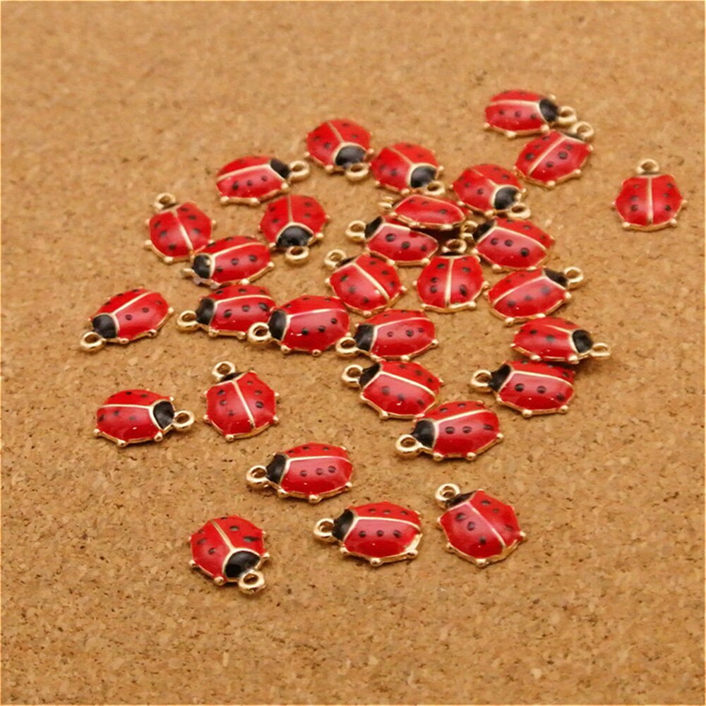 10 PCS DIY Sieraden Gold Tone Rood Geëmailleerd Lieveheersbeestje Lichtmetalen Charms Armband Ketting Hangers Sieraden Accessoires 11*9mm