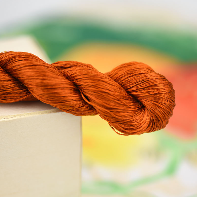 1 väri 400m suzhou kirjonta 100%  luonnonsilkki brodeerattu lanka silkki tee itse silkkinen kirkas värilinja oranssinruskea: 9