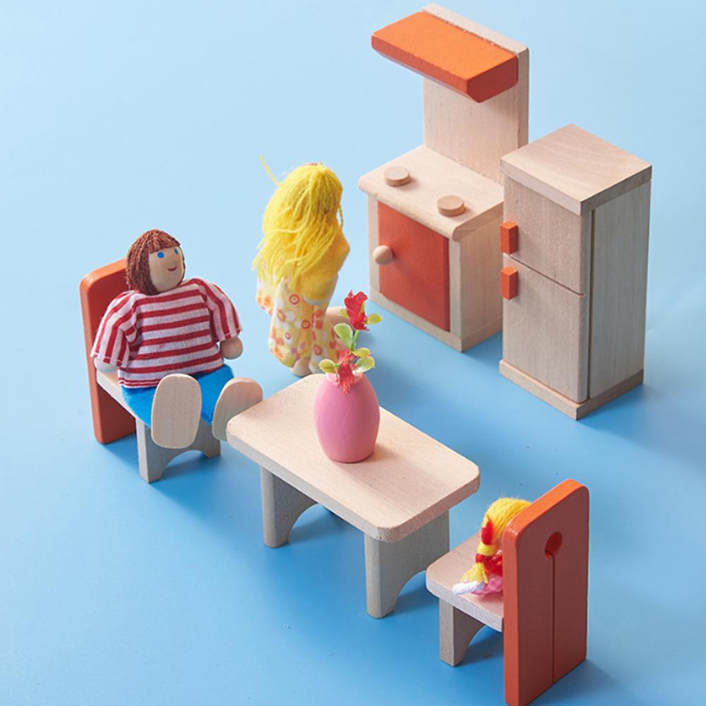 Giocattoli delicati in legno per mobili per case delle bambole Set in miniatura per bambini finta sale giochi accessori educativi per bambini: Kitchen 3 dolls