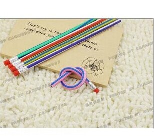 Los lápices mágicos suaves a rayas de papelería creativa se pueden doblar constantemente
