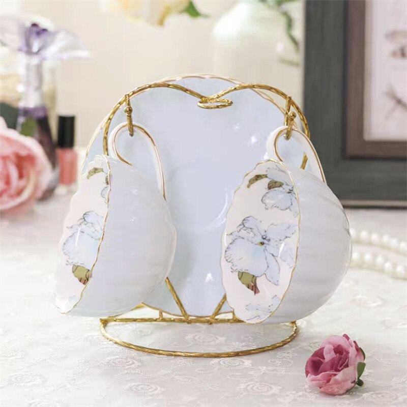 European-style Porcelain Coffee Cup with Saucer Set Household Ceramic Afternoon Tea Cup Drinkware Wedding: 2Cups B