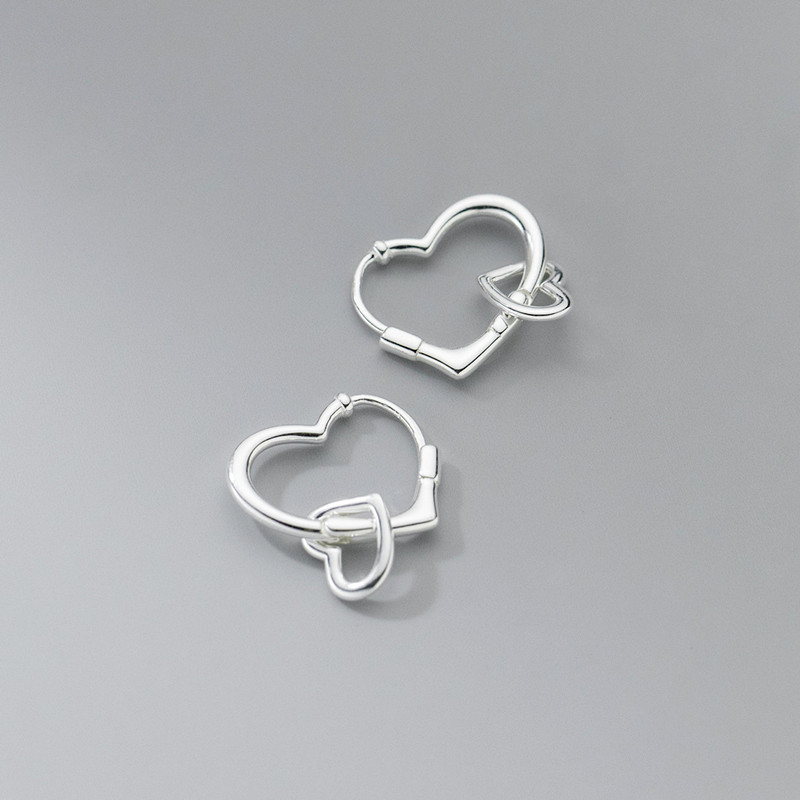Orecchini in Argento 925 a cerchio con zirconi