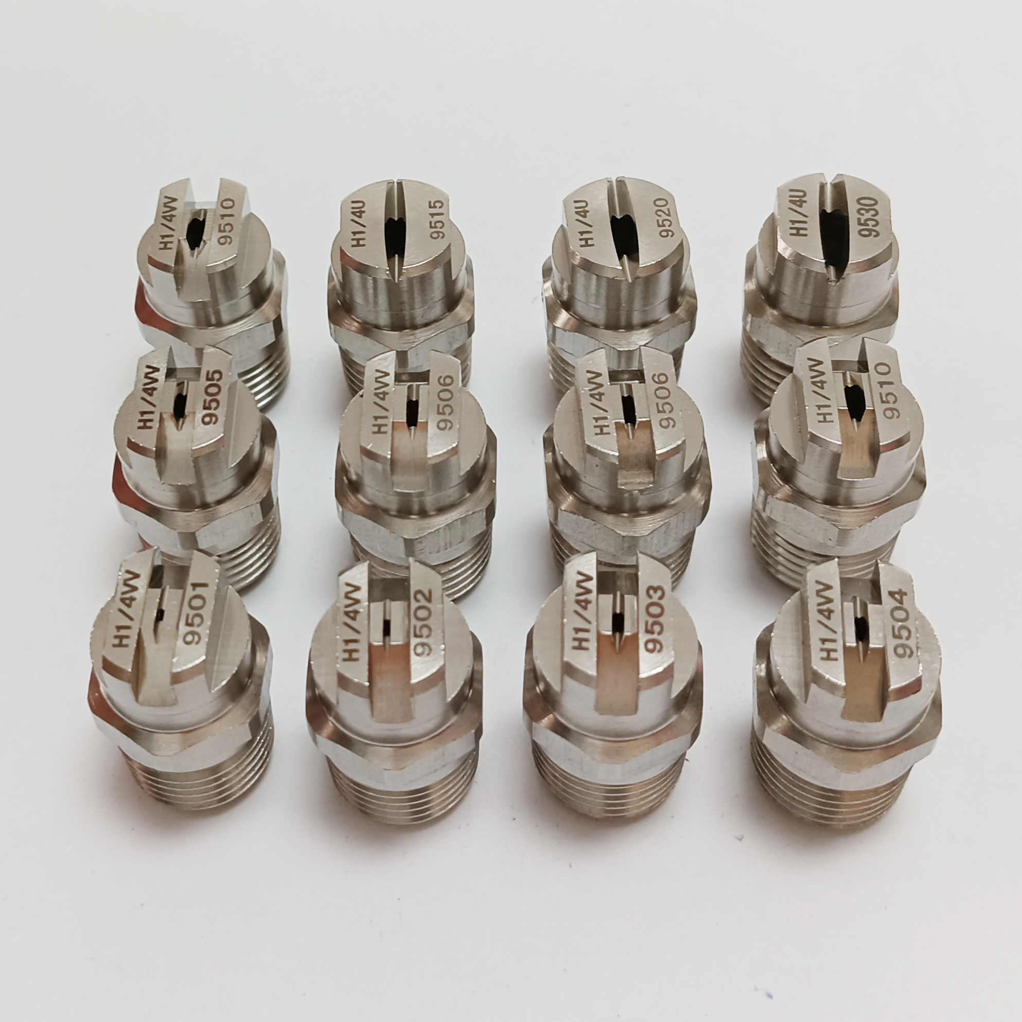 1/4 "stainless steel flat fan cleaning nozzle with spary angle of 80/90 degrees.