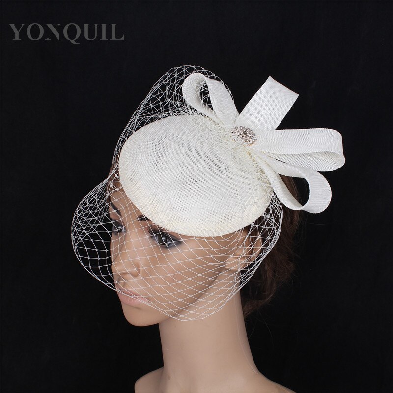 Vintage Mesh ślubne nakrycie głowy panna młoda elegancka moda Fascinator kapelusz kobiety formalne Party Chapeau z kapturem klip z welony nakrycia głowy: Beżowy
