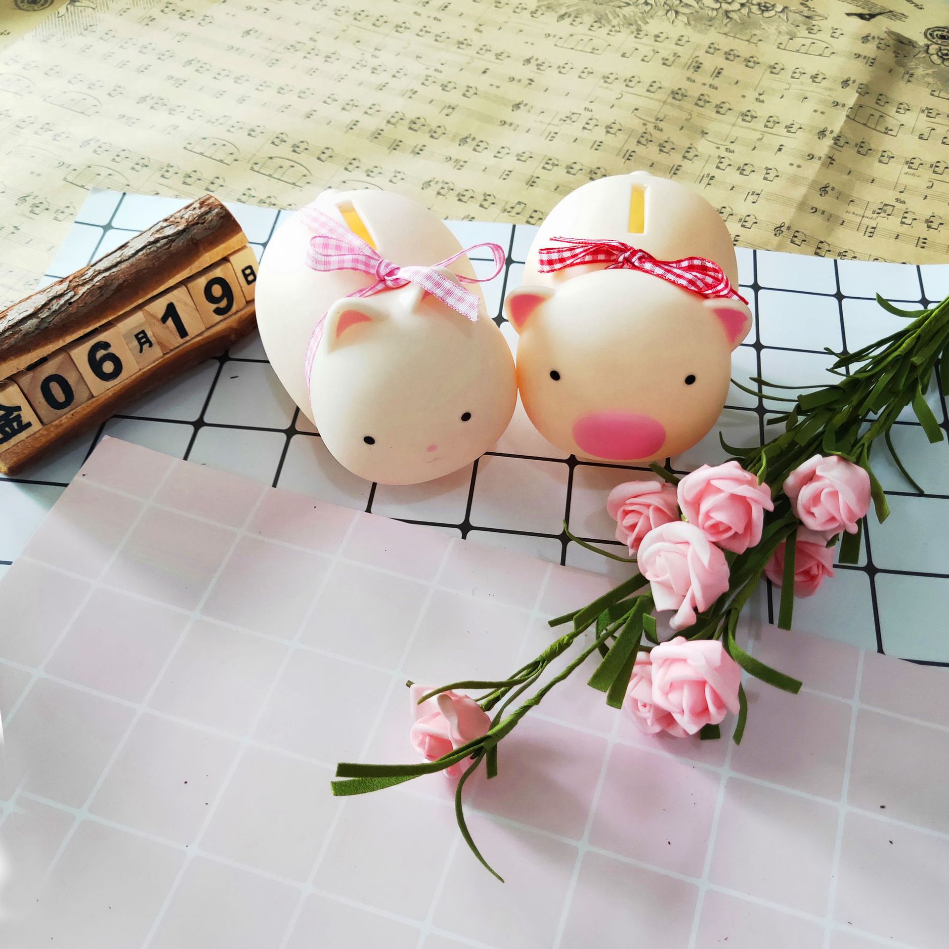 Cute children's savings tank cartoon piggy deposit can prevaricate doll home desktop set up Douyin