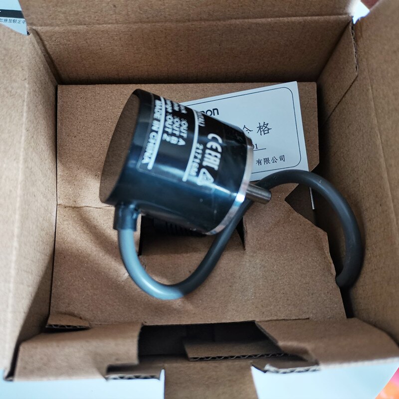 E6B2CWZ6C Omron Encoder E6B2-CWZ6C 20 30 40 60 100 200 360 400 500 600 1000 1024 1800 2000 2500P/R 5-24V