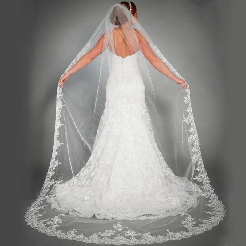 Elegante 3 Meter Lange Kathedraal Wedding Veils Kanten Rand 1 Layer Tulle Applicaties Bridal Accessoires