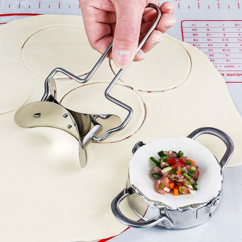 Household dumplings 304 stainless steel pressure dumplings skin mold hand push cut dumpling machine kitchen tools ZP3021353: A B