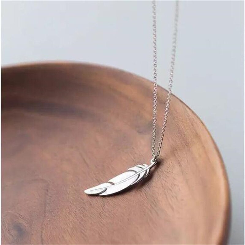 Glossy Feather Simple 925 Sterling Silver Jewelry Temperament Not Inlaid Clavicle Chain Pendant Necklaces H496
