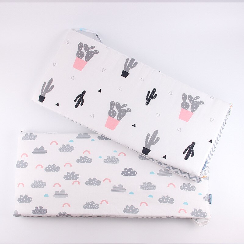 2 stks/set Babybedje Bed Dikker Bumpers Katoen Cartoon Veiligheid Bed Rond Kussen Cot Protector Kussens Pasgeborenen Bumper Room Decor