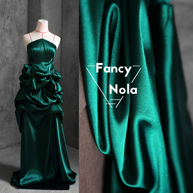 Sortgrøn silkeagtig satin 130cm bredde høj kvalitet kjole kjole silke diy skovgrønt stof  cg068: 0.5m