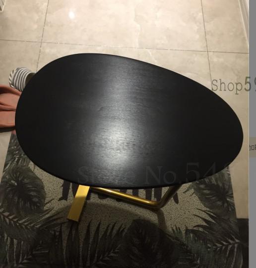 Nordisk minimalistisk soveværelse sengebord oval massivt træ læsebord balkon lille sofabord sofa mini hjørnebord: Gnister  fy 1