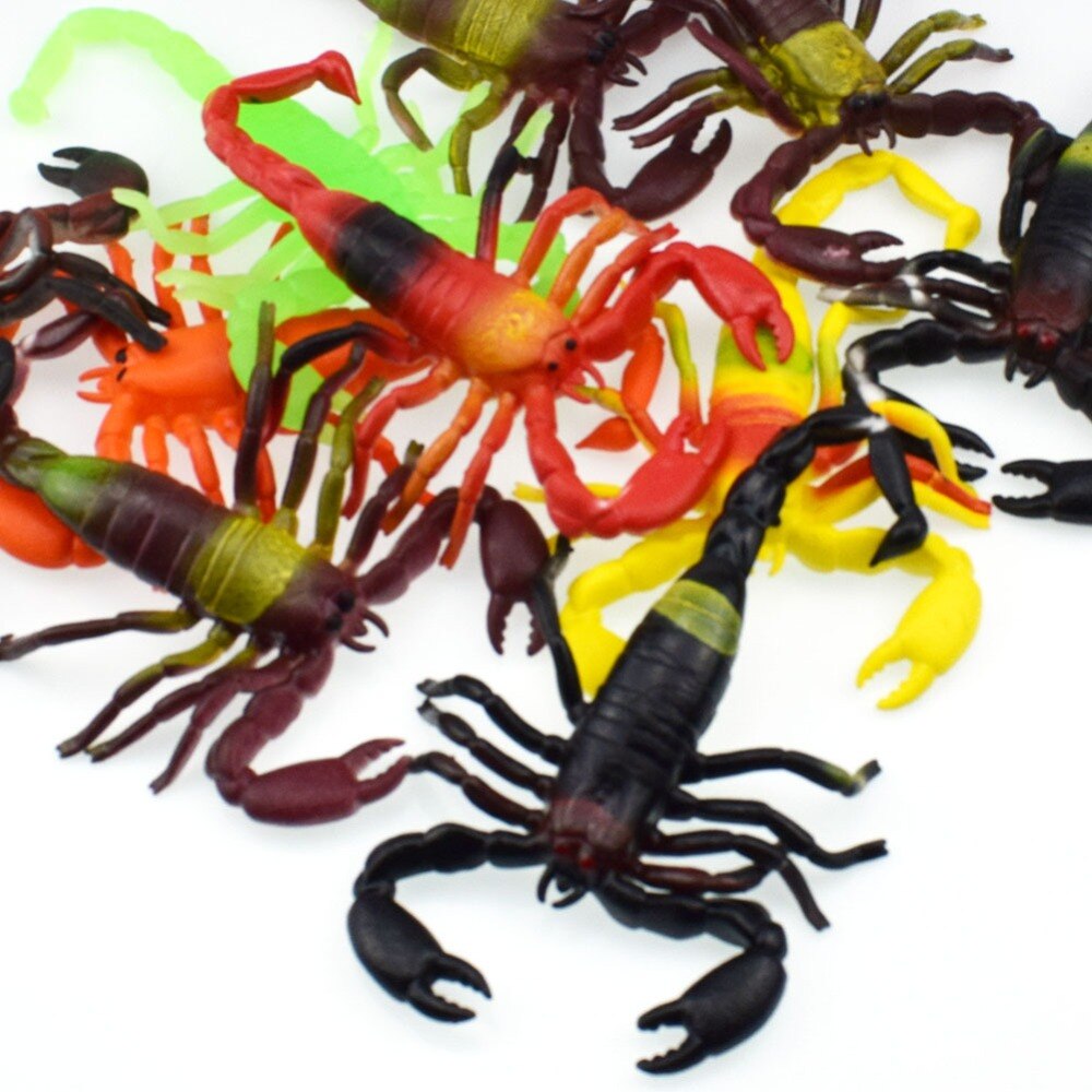 1 Piece Soft Plastic Insects Toys Model Spider Scorpion Lizard Locust Animals Figures Office Prank Toys