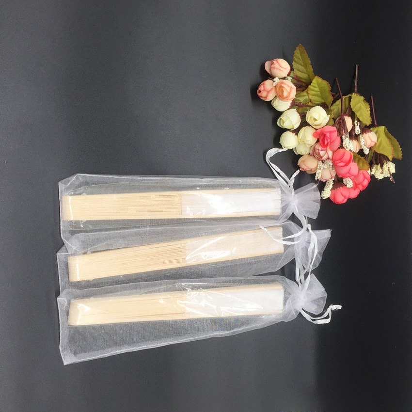 24 stk/parti hvid folde silke håndventilator med taske bryllup &amp; parti 21cm