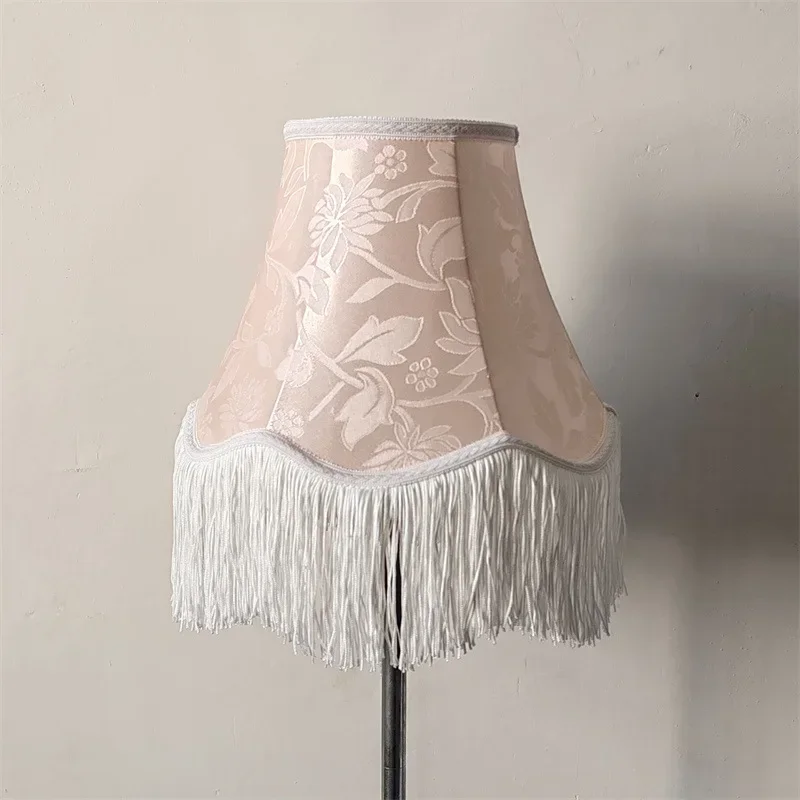 Blumen-Quasten-Lampenschirm, kreativer Nachttisch, gewebte Lampenabdeckungen für Tischlampe, handgefertigtes Beleuchtungszubehör im europäischen Stil: Licht Gelb