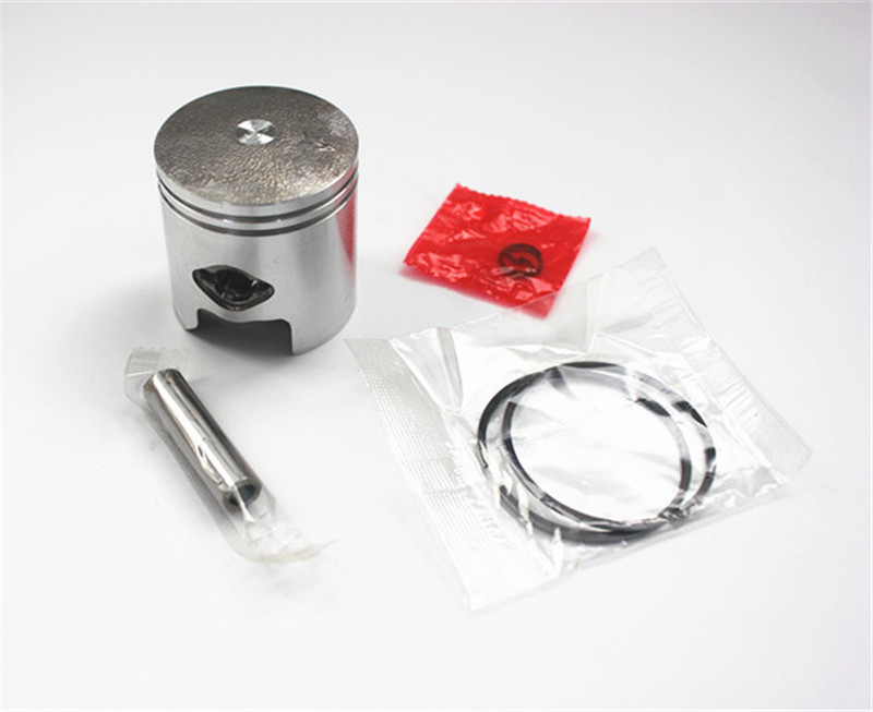 Moottoripyörän moottorin sylinteri  sr 50 70cc isoaukkoinen sylinteriputkisarja aprilia sr -tehtaalle 50 04-09 sr katu 50 03-08 47mm/10mm: Mäntäsarja