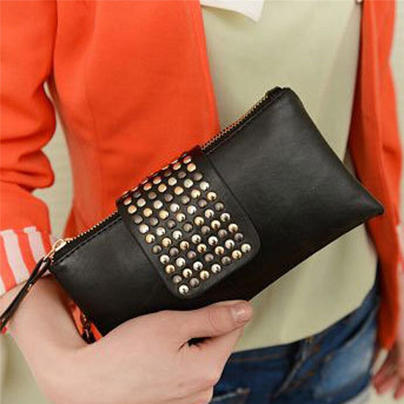 Pochette multifonctionnelle en cuir PU pour femmes, pochette à rivets de grande capacité, porte-monnaie de soirée, sac à main pour téléphone