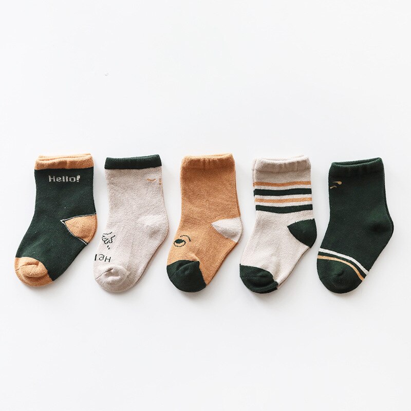 5 pares / lot Meias bebê Outono-Inverno do bebé da menina Meias para o infante da criança dos desenhos animados Cotton animal listrado Sock sokken: expression