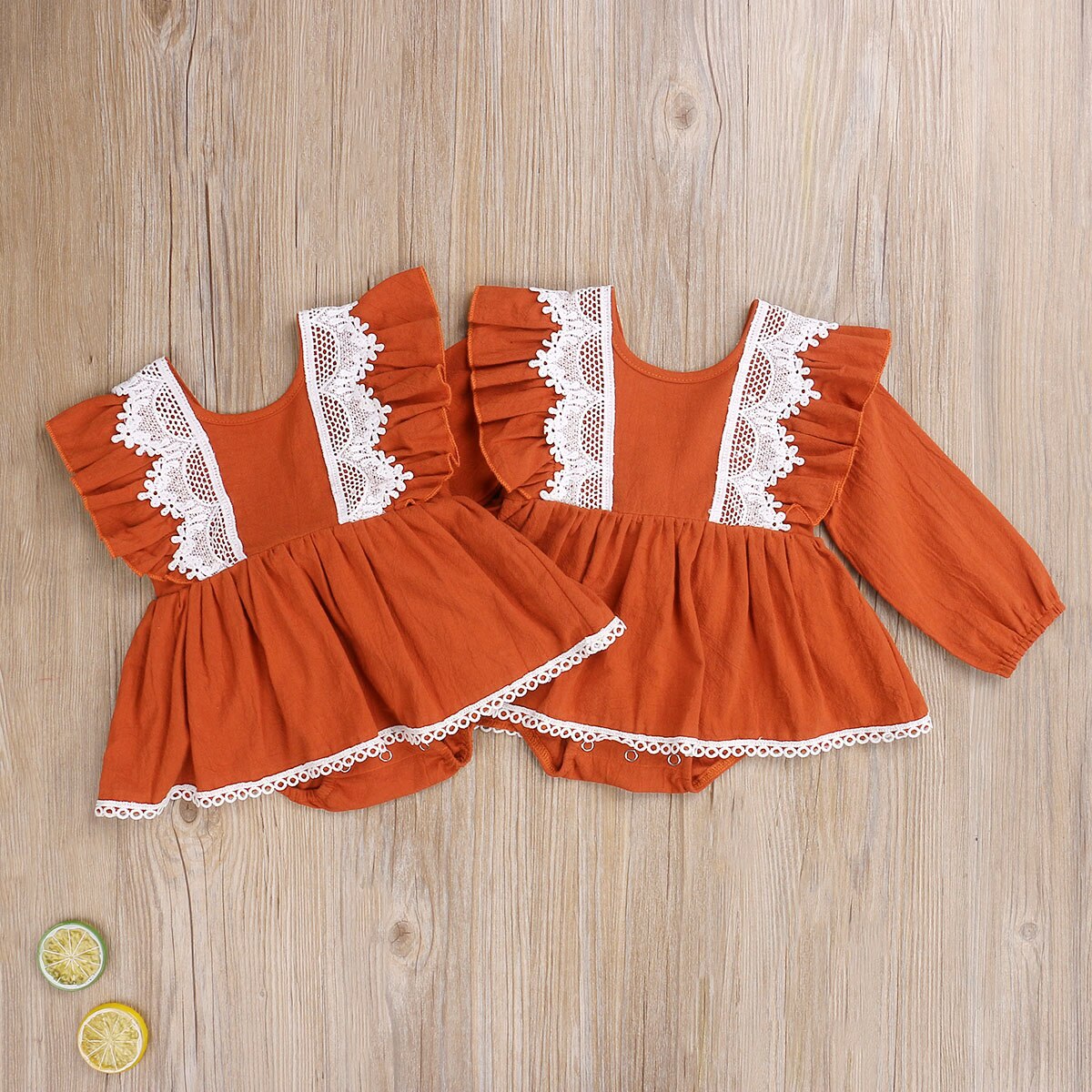 Focusnorm Herfst Mooie Baby Meisjes Jongens Romper Jurk Kant Solid Ruches Backless Jumpsuits 0-18M 2 Stijl