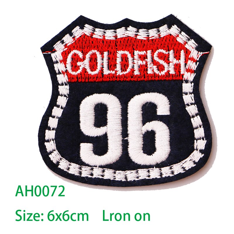 2 STUKS Digitale medaille, klok pictogram Geborduurde Ijzer op Patches voor Kleding DIY Strepen Kleding Patchwork Stickers Custom Badges: AH0072