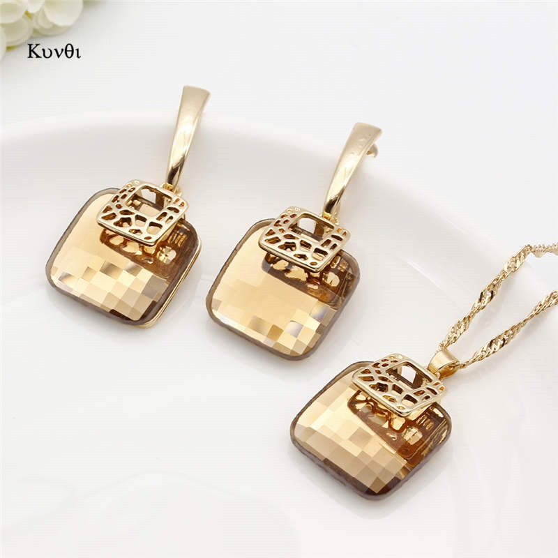 Luxe Gouden Metalen Dubai Sieraden Sets Geometrische Vierkante Champagne Kristallen Oorbellen Hanger Ketting Sets voor Vrouwen