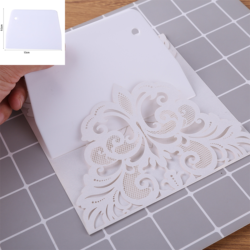 Multi-purpose All Purpose Craft Scraper For Scraping Distributing Mediums Cleaning up Craft Mat Air Bubbles Plastic