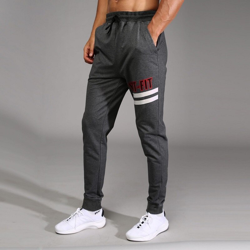 Winterproducten plus fluwelen joggingbroeken heren casual run training warme voeten broeken dikke katoenen broeken joggingbroeken joggingbroeken