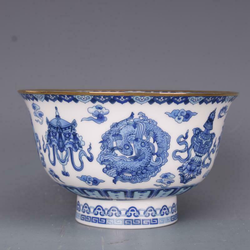 Chinese Jingdezhen Porcelain Blue and White 8 Auspicious Symbol Bowl