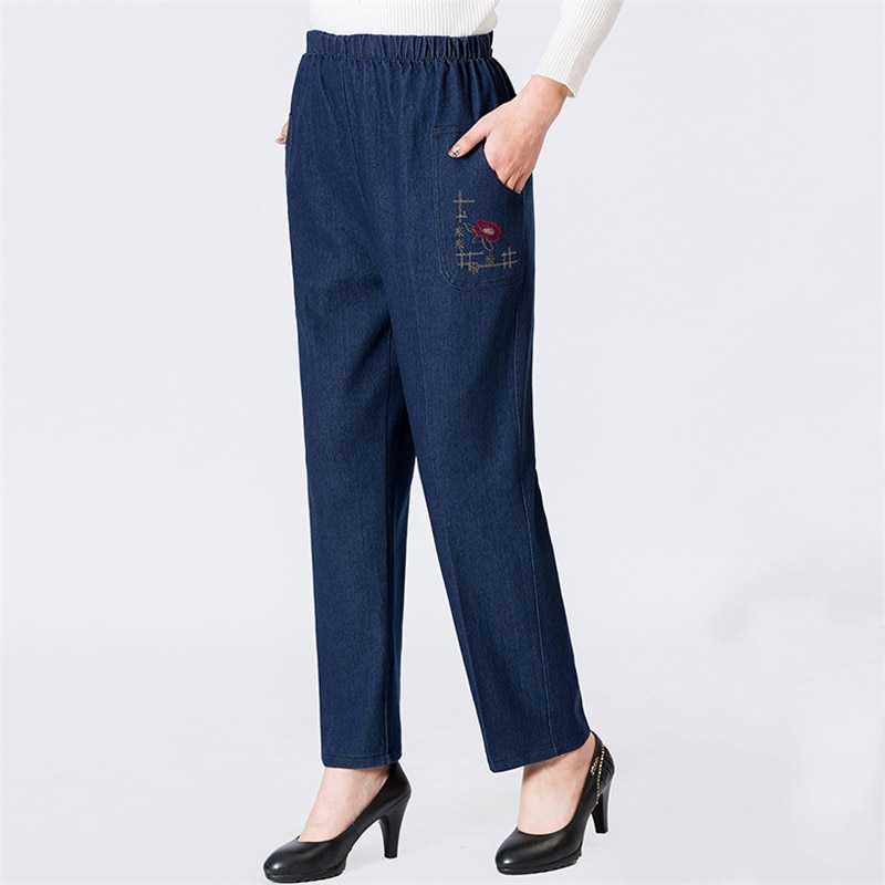 Mom jeans blå løse jeans med høj talje forår koreanske broderilommer midaldrende kvinder lige jeans smart tøj  jd47
