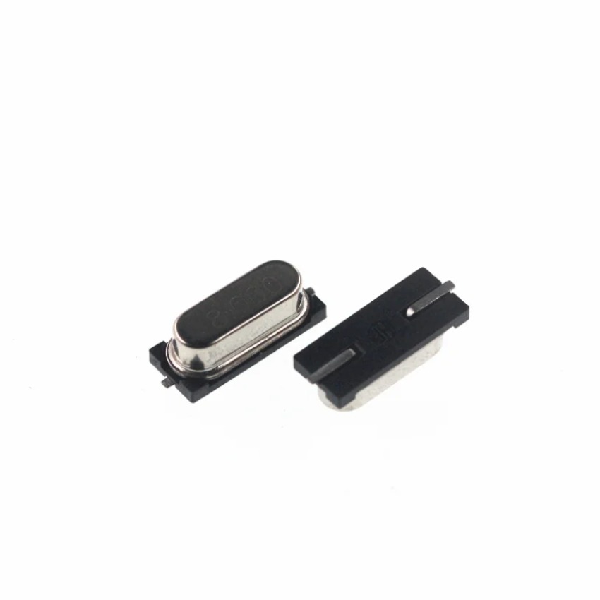 Oscillatore passivo a cristallo di quarzo con patata fritta HC-49S/SMD 8.192 10 11.0592 14.31818 12 16 16.9344 18.432 19.6608 20 22.1184 24 MHz