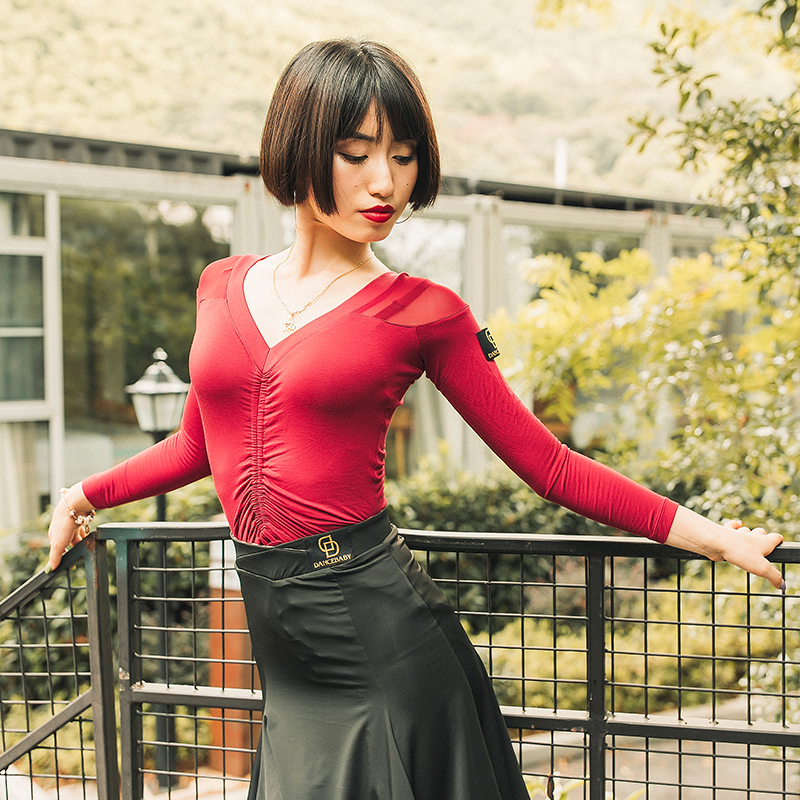 Chemise de danse Standard à manches longues, haut Latin noir et rouge, confortable à porter pour la pratique de la danse, pour salle de bal latine haut de danse, L2861