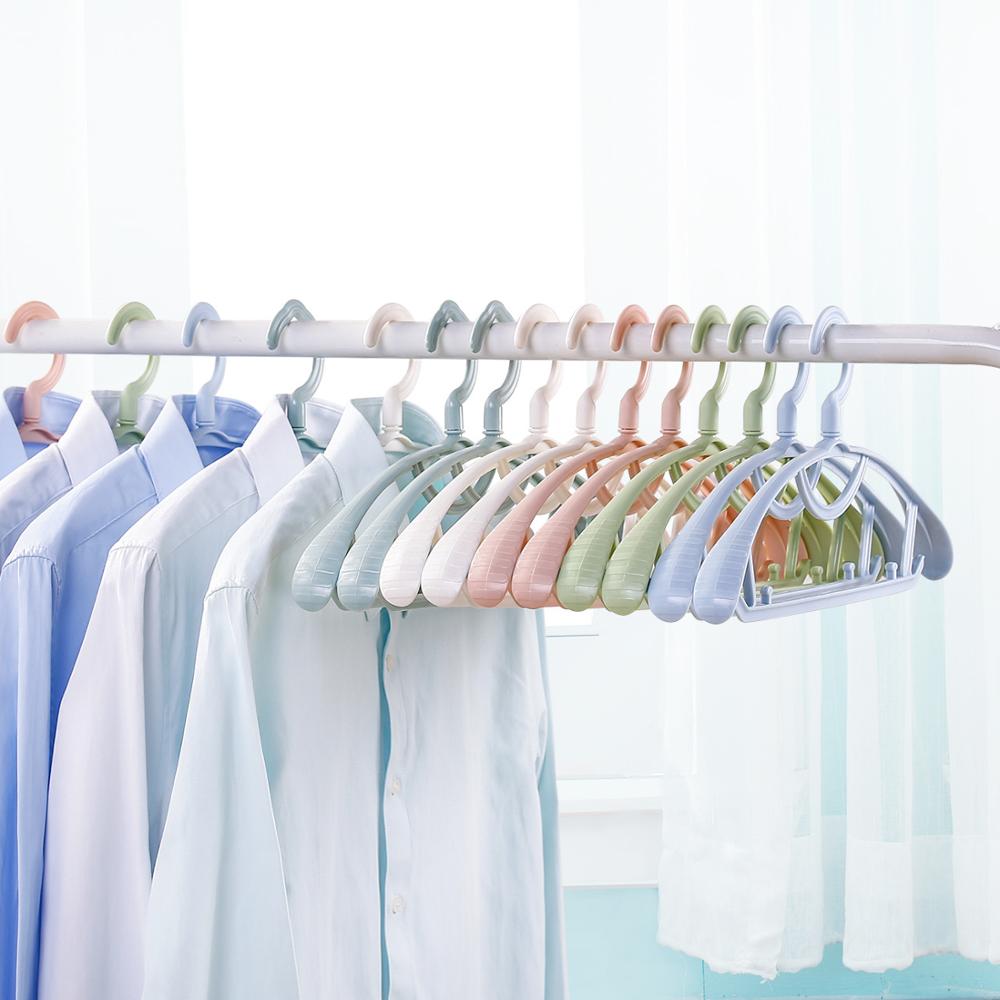 Set de 10 unidades de perchas de plástico gruesas de hombros anchos para ropa, Perchero de almacenamiento para abrigos, organizador de guardarropa antideslizante para adultos