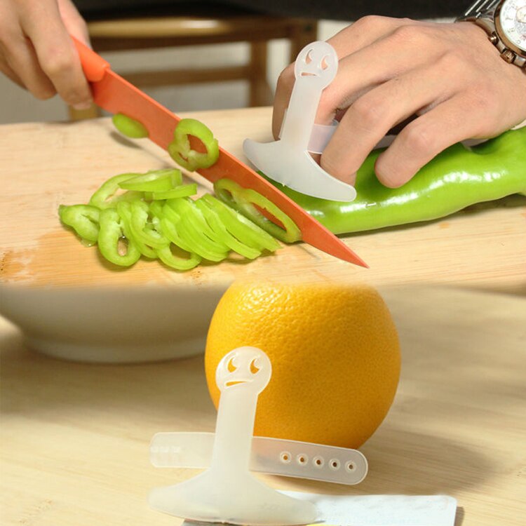 Smile Kitchen Accessories Plastic Finger Guard Protect Your Finger Hand Not Hurt Cut Vegetable Tools Safety Protector