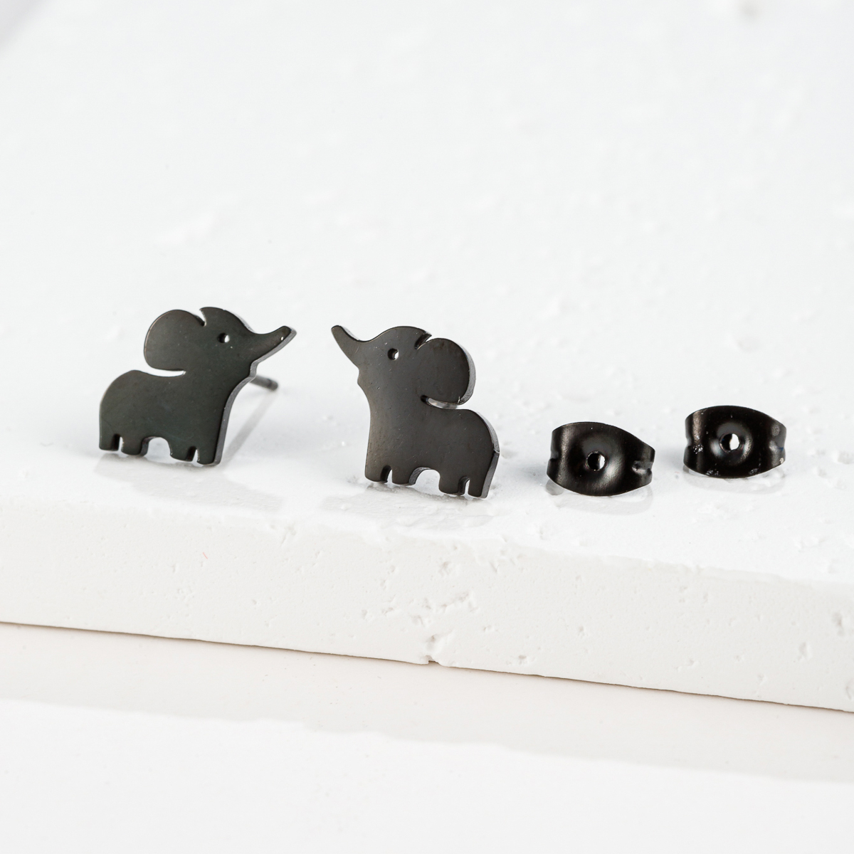 Par de pendientes pequeños de acero inoxidable hipoalergénicos con forma de elefante y Animal para niñas, accesorios de joyería para Piercing: Pistola negra plateada
