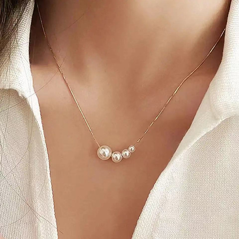 2023 Four Pearl Choker Necklaces Girl Summer Luxury Baroque Pearl Pendant Clavicle Chain For Women Jewelry: Plating Gun