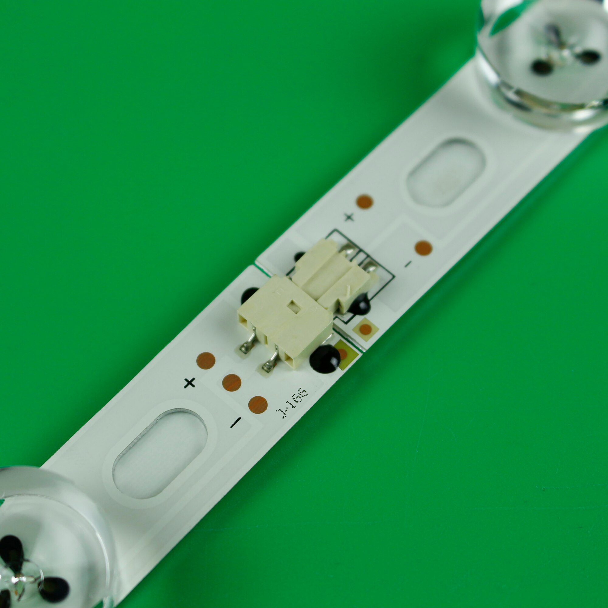 LED Baggrundslys Strip 9 Lamper til LG 39" TV - HC390DUN-VCFP1