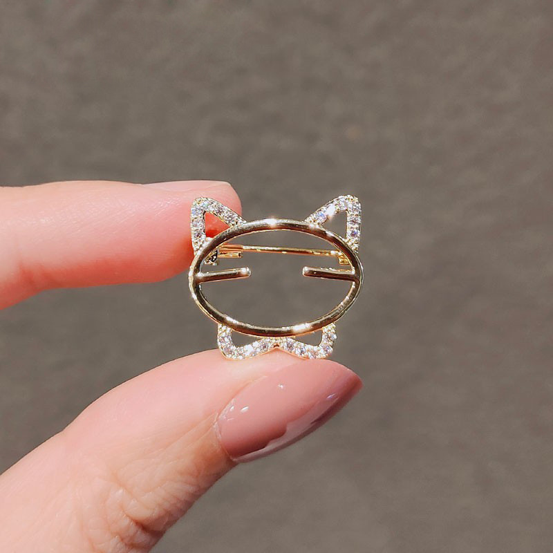 Broches para mujer, Pin de solapa antideslumbrante de Metal, alfileres fijos para ropa, suéter, abrigo, accesorios de ropa, broche, lazo bonito a la: GINGER / Bañado en rodio de imitación