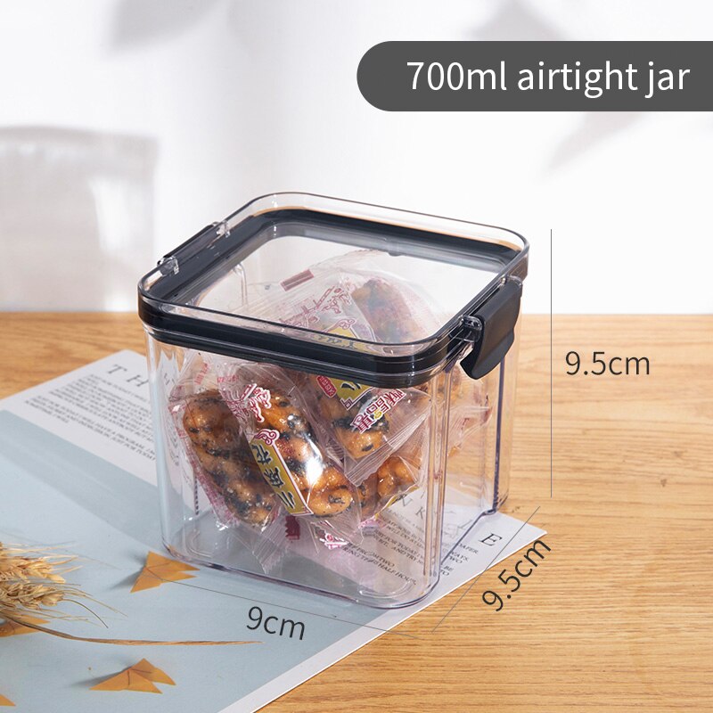 Food grade airtight tank, moisture-proof transparent kitchen storage tank, grains, spices, snacks, dry goods, bottle storage box: 700ML