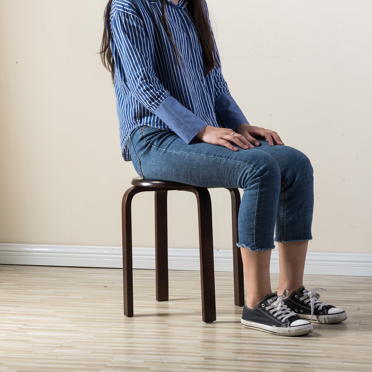 Modern K/D Rubber Wooden Stools Practical Round Stacking Living Room Stool Kitchen Small Chair for Home/Restaurants/Hotel/Bar